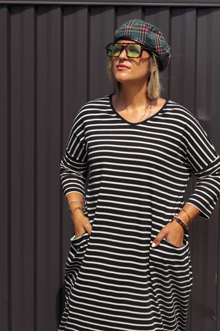 Nova Maxi - Mini Stripe Black & White