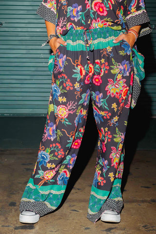 Vida Pants - Black Floral